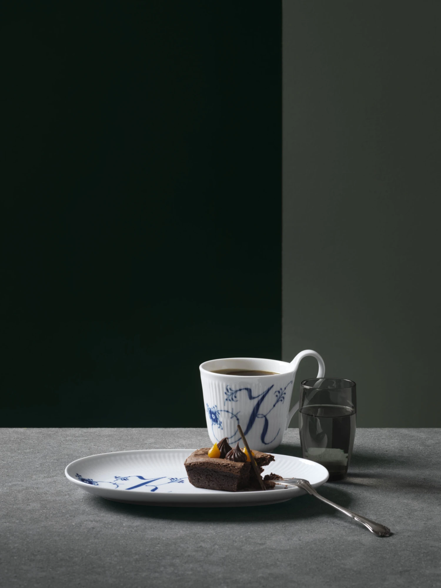 Royal Copenhagen Alfabet Kollektion Højhankskop 33 Cl, K 4 Royal Copenhagen Alfabet Kollektion Højhankskop 33 Cl, K - Billede 4