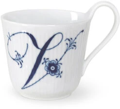 Royal Copenhagen Alfabet Kollektion Højhankskop 33 Cl, V