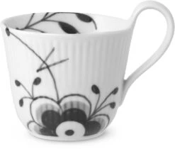 Royal Copenhagen Sort Mega Riflet Højhankskop 25 Cl