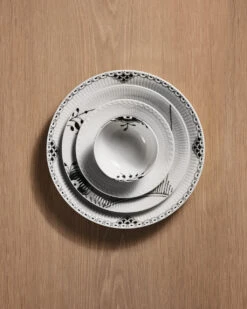 Royal Copenhagen Sort Riflet Blonde Tallerken 27 Cm 7 Royal Copenhagen Sort Riflet Blonde Tallerken 27 Cm -Royal Copenhagen 1066927 2