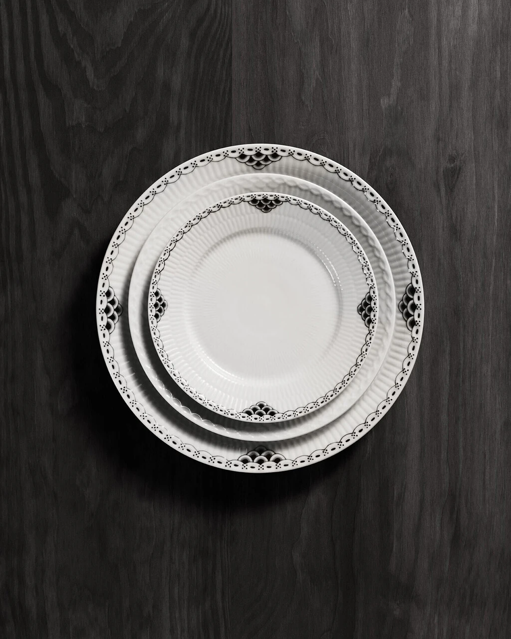 Royal Copenhagen Sort Riflet Blonde Tallerken 27 Cm 5 Royal Copenhagen Sort Riflet Blonde Tallerken 27 Cm - Billede 5