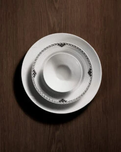 Royal Copenhagen Sort Riflet Blonde Dyb Tallerken 21 Cm 7 Royal Copenhagen Sort Riflet Blonde Dyb Tallerken 21 Cm -Royal Copenhagen 1066932 2