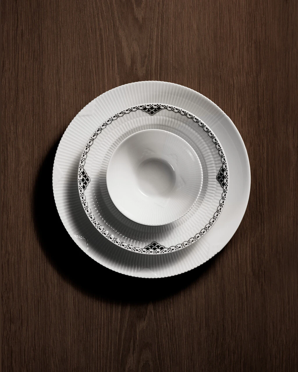 Royal Copenhagen Sort Riflet Blonde Dyb Tallerken 21 Cm 3 Royal Copenhagen Sort Riflet Blonde Dyb Tallerken 21 Cm - Billede 3